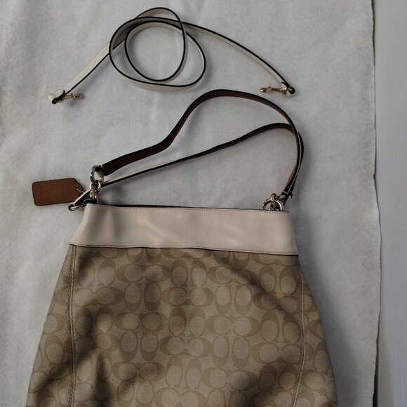 Coach Handbag, cream and tan - Picture 3 of 7
